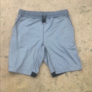 Manduka Men's Grey Patterned Yoga Shorts Size M